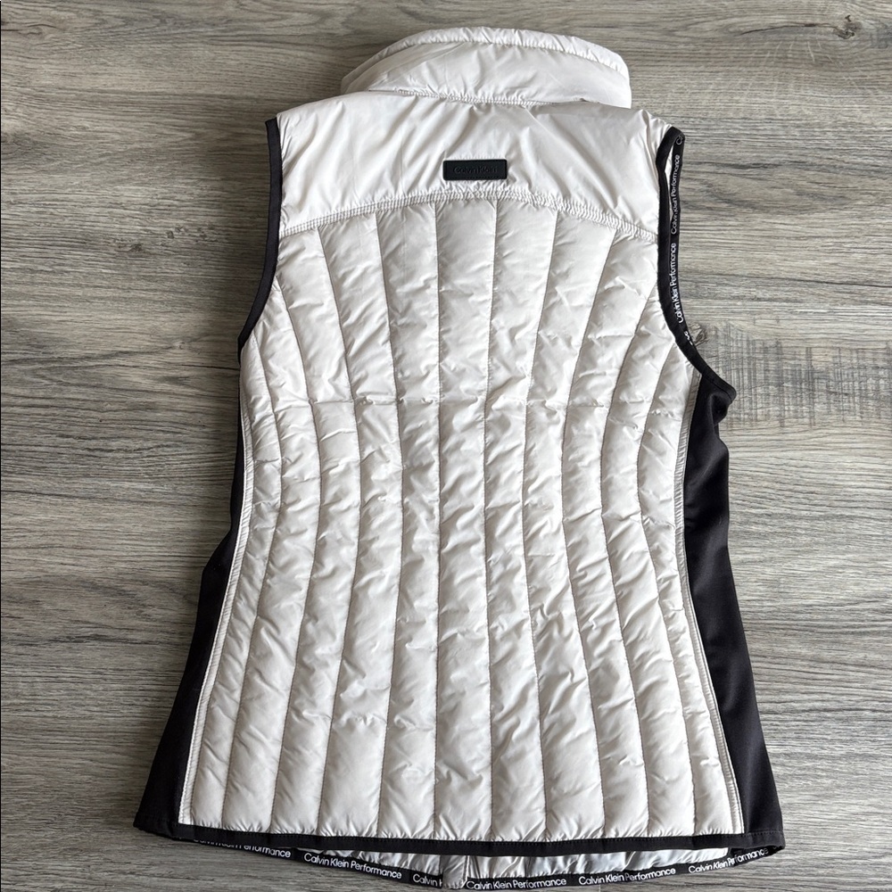 Calvin Klein performance water repellent puffer vest NWT - Picture 2 of 11